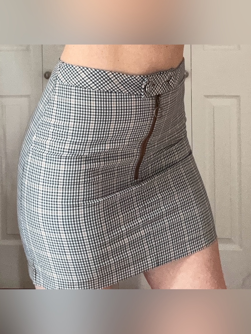 URBAN Romantics Black & White Gingham Mini Skirt with Front Ring Zip